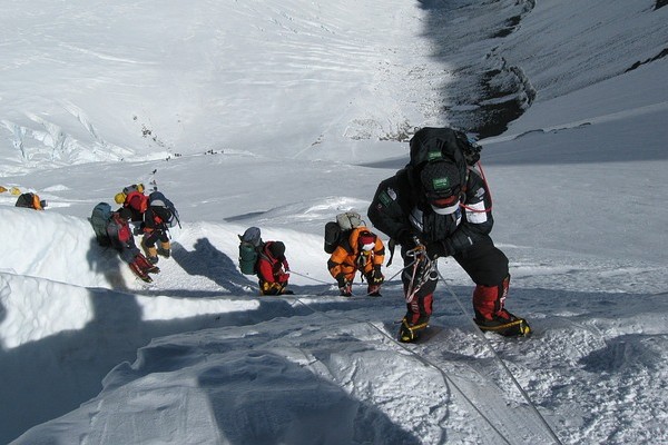 Monte-Everest-Medicina-Comgelamiento