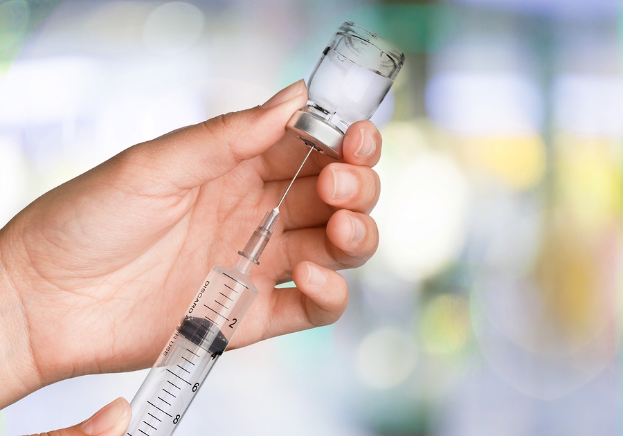 5 Vacunas que no pueden faltar en el personal sanitario