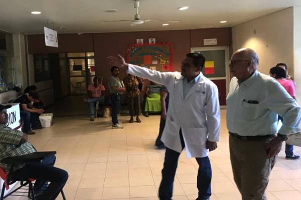 “No bajaremos la guardia hasta restaurar los servicios médicos en Oaxaca”: Narro